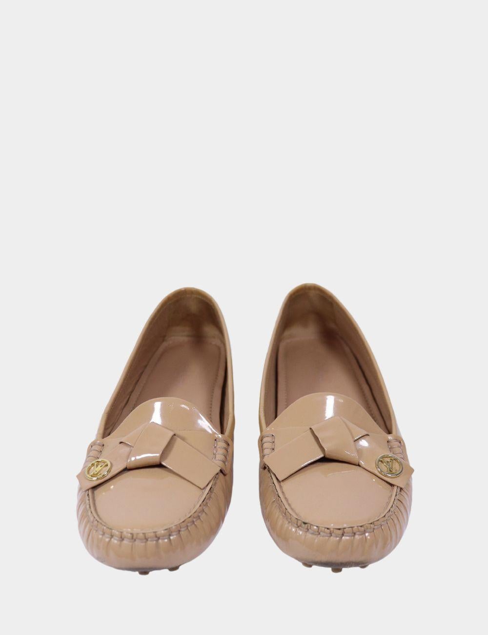 Women's Louis Vuitton Parklane Patent Leather Loafers Size EU 37.5 For Sale