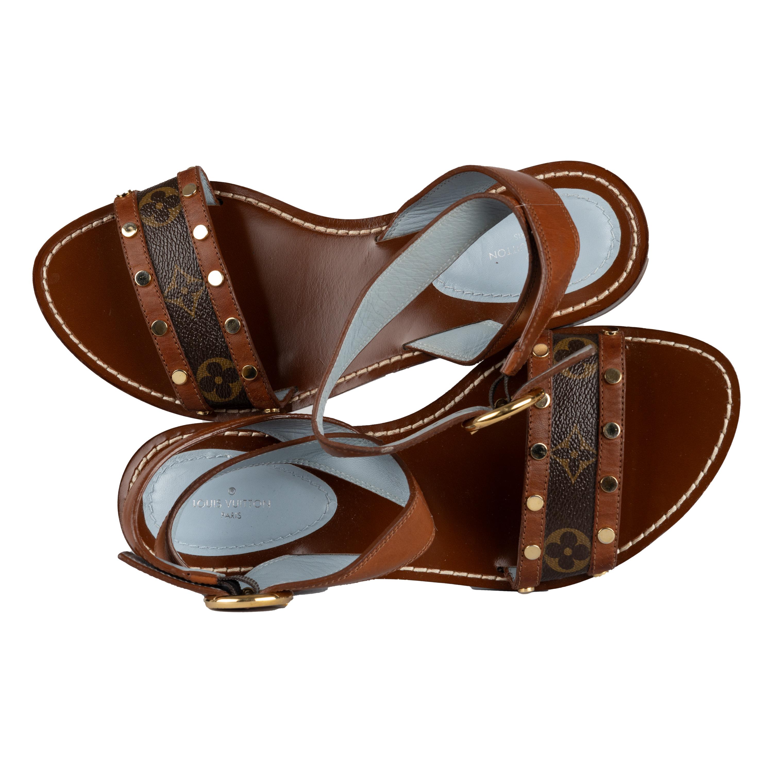 Louis Vuitton Passenger Flat Sandals - '20s For Sale 1