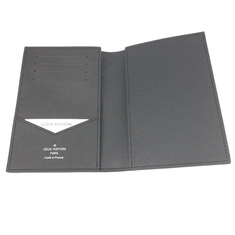 Louis Vuitton Passport Cover For Sale at 1stDibs