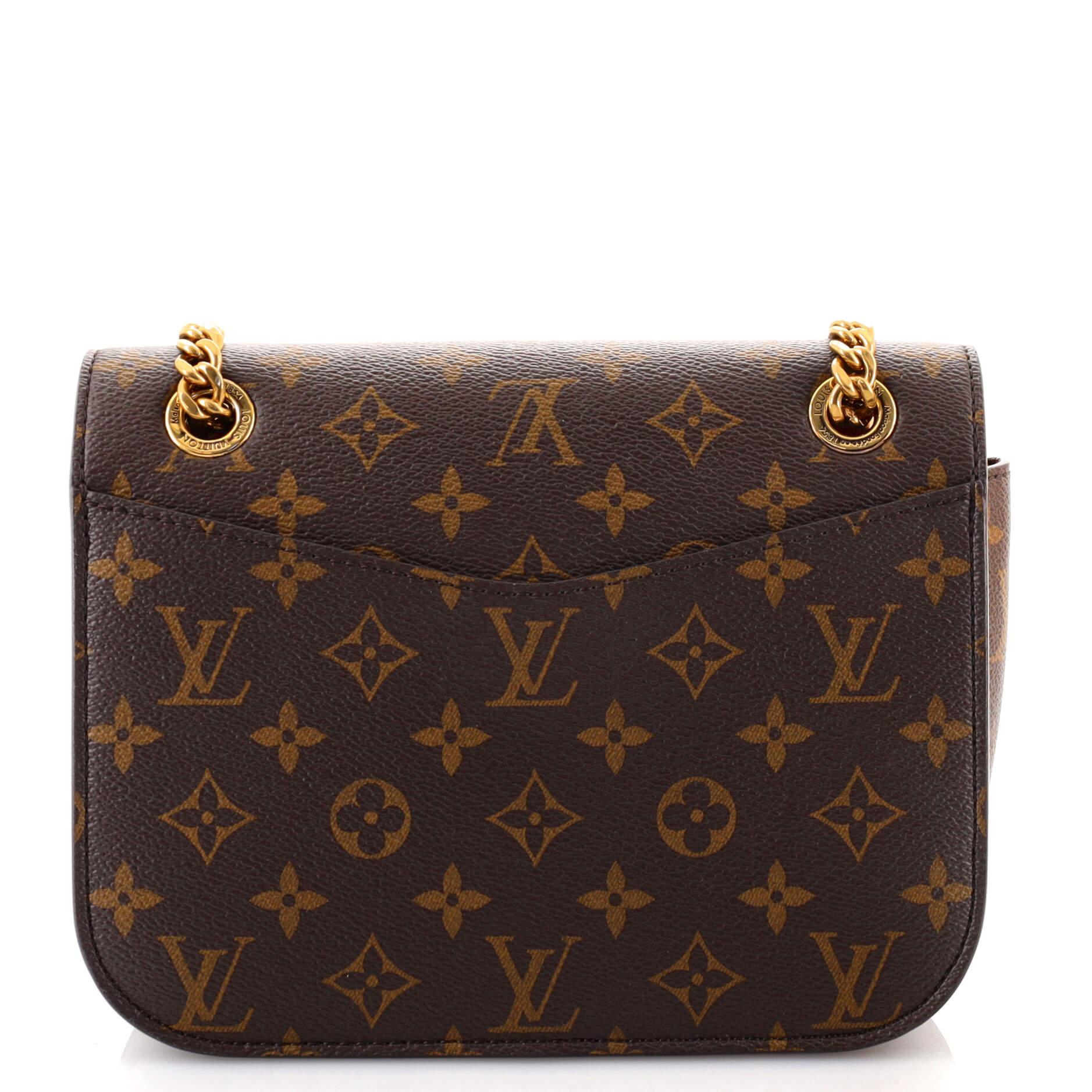 Louis Vuitton Passy Handbag Monogram Canvas In Good Condition In NY, NY