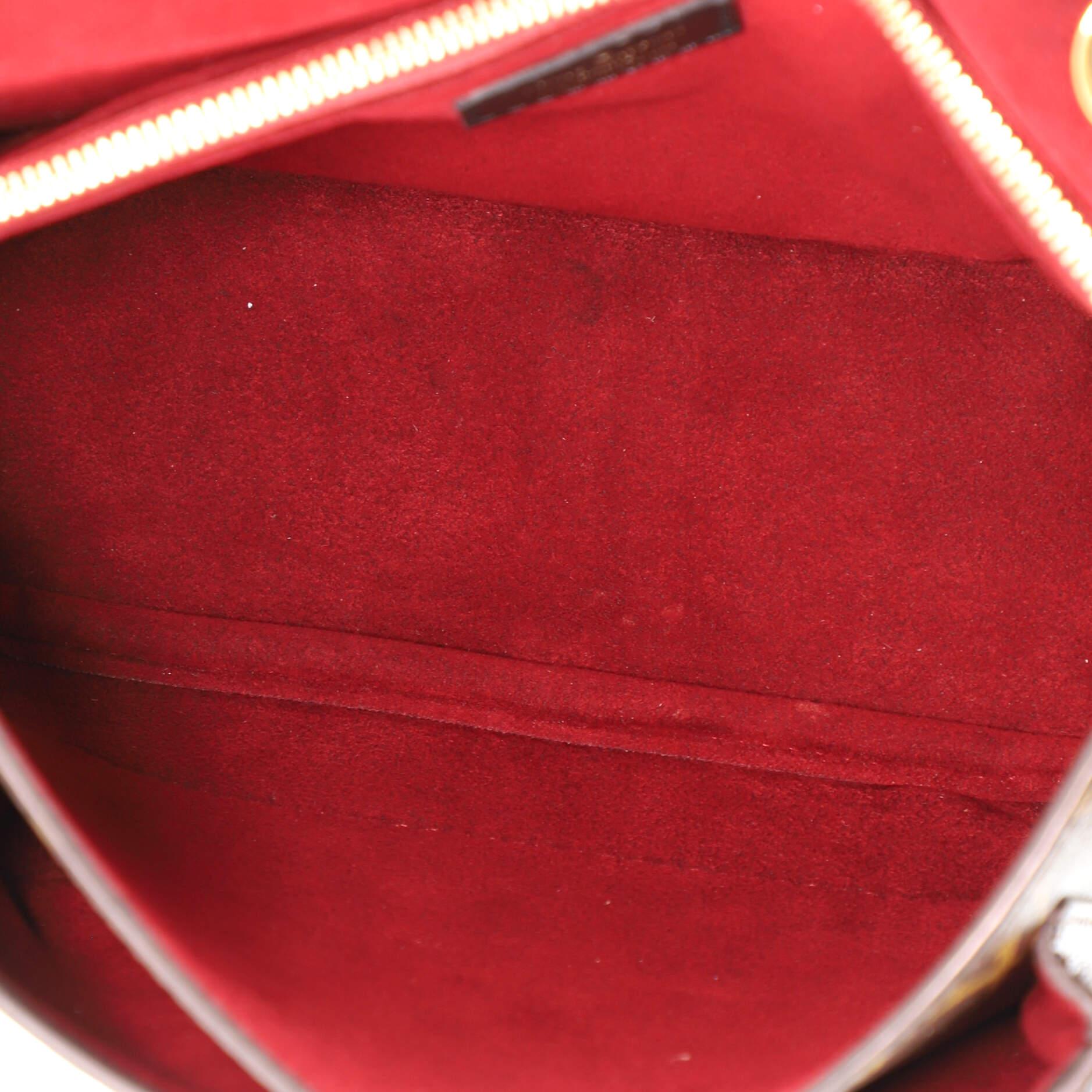 Louis Vuitton Passy Handbag Monogram Canvas In Good Condition In NY, NY