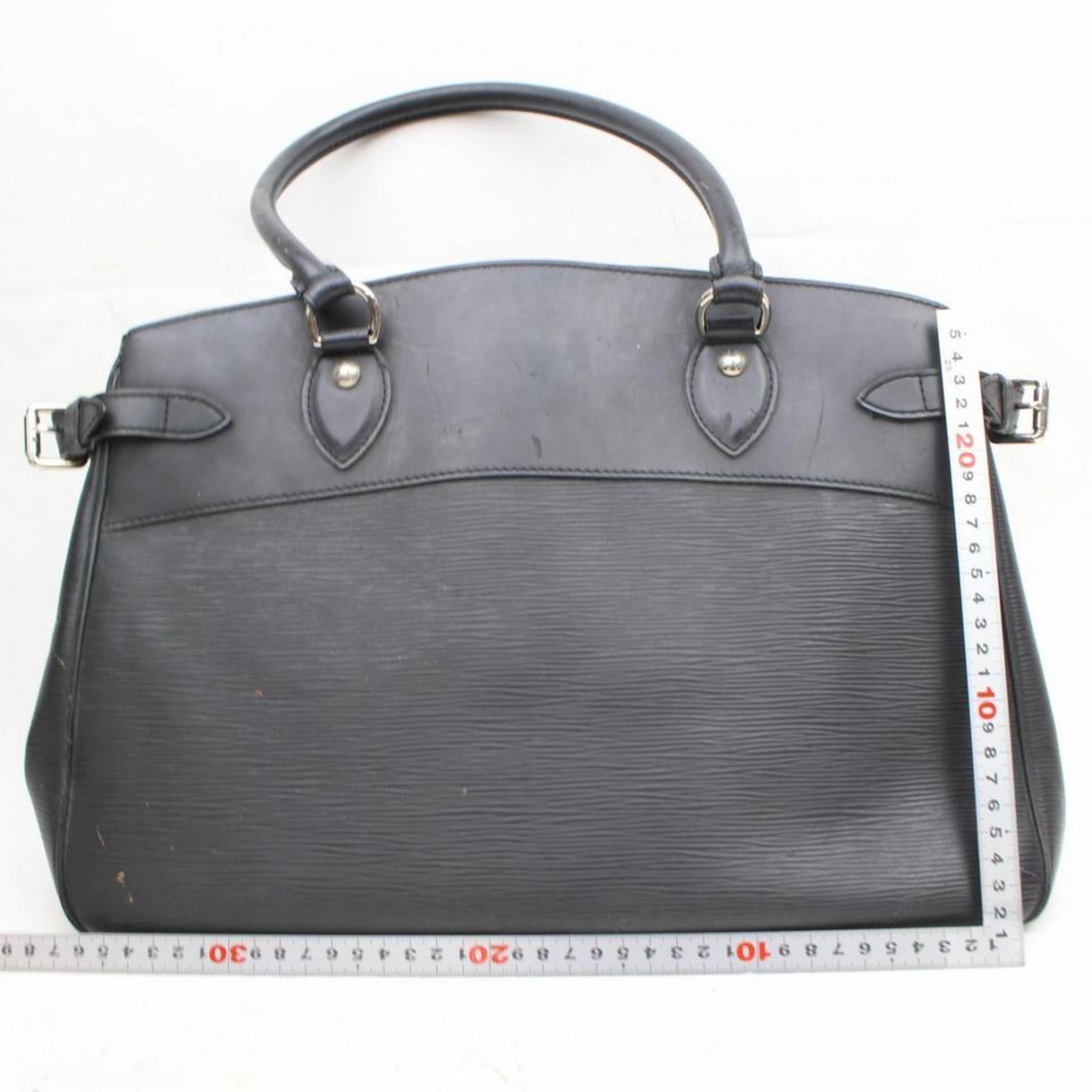 Louis Vuitton Passy Noir Gm 868989 Black Leather Shoulder Bag For Sale 2