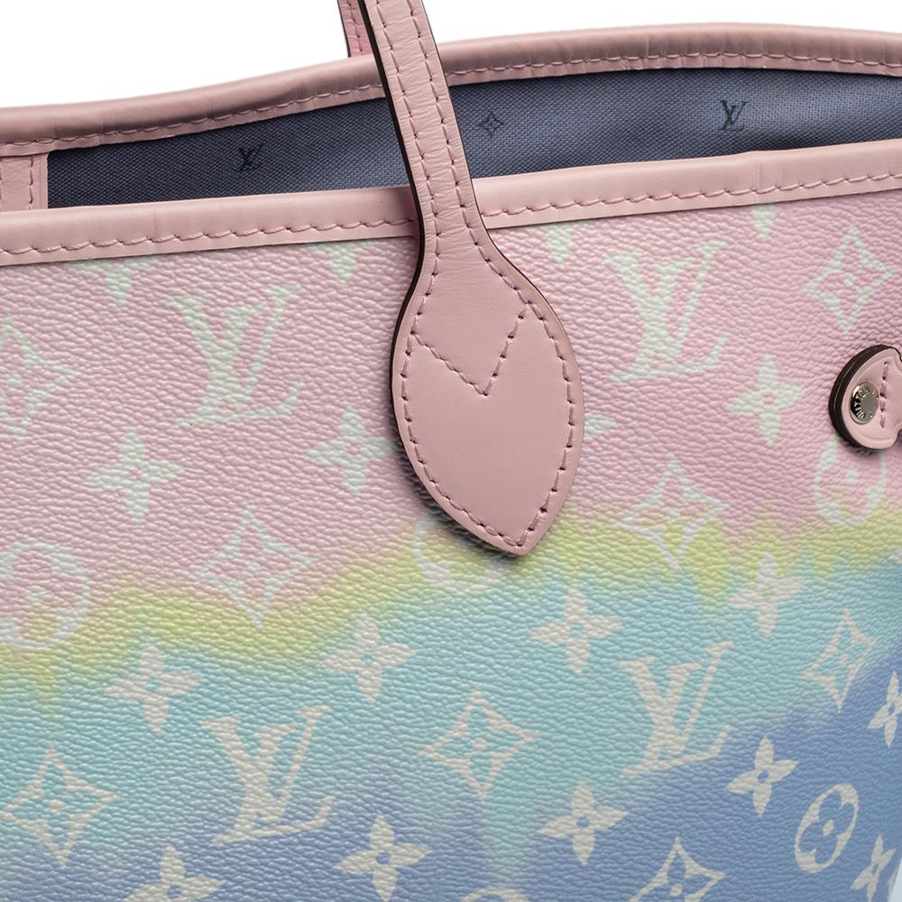 Louis Vuitton Pastel Tie Dye Monogram Canvas Neverfull Escale MM Bag In Good Condition In Dubai, Al Qouz 2