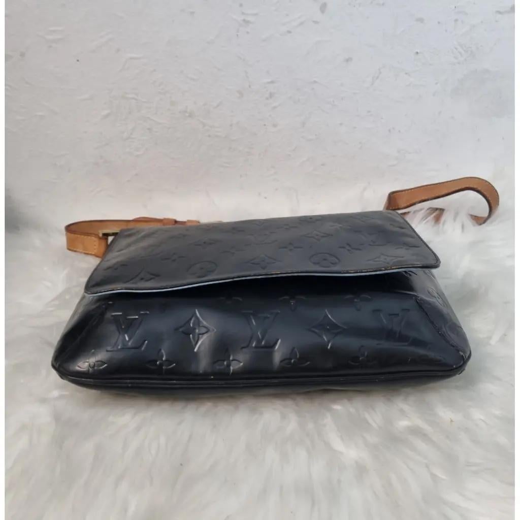 Women's or Men's Louis Vuitton Patent Monogram Thomson Bag (AS IS) For Sale