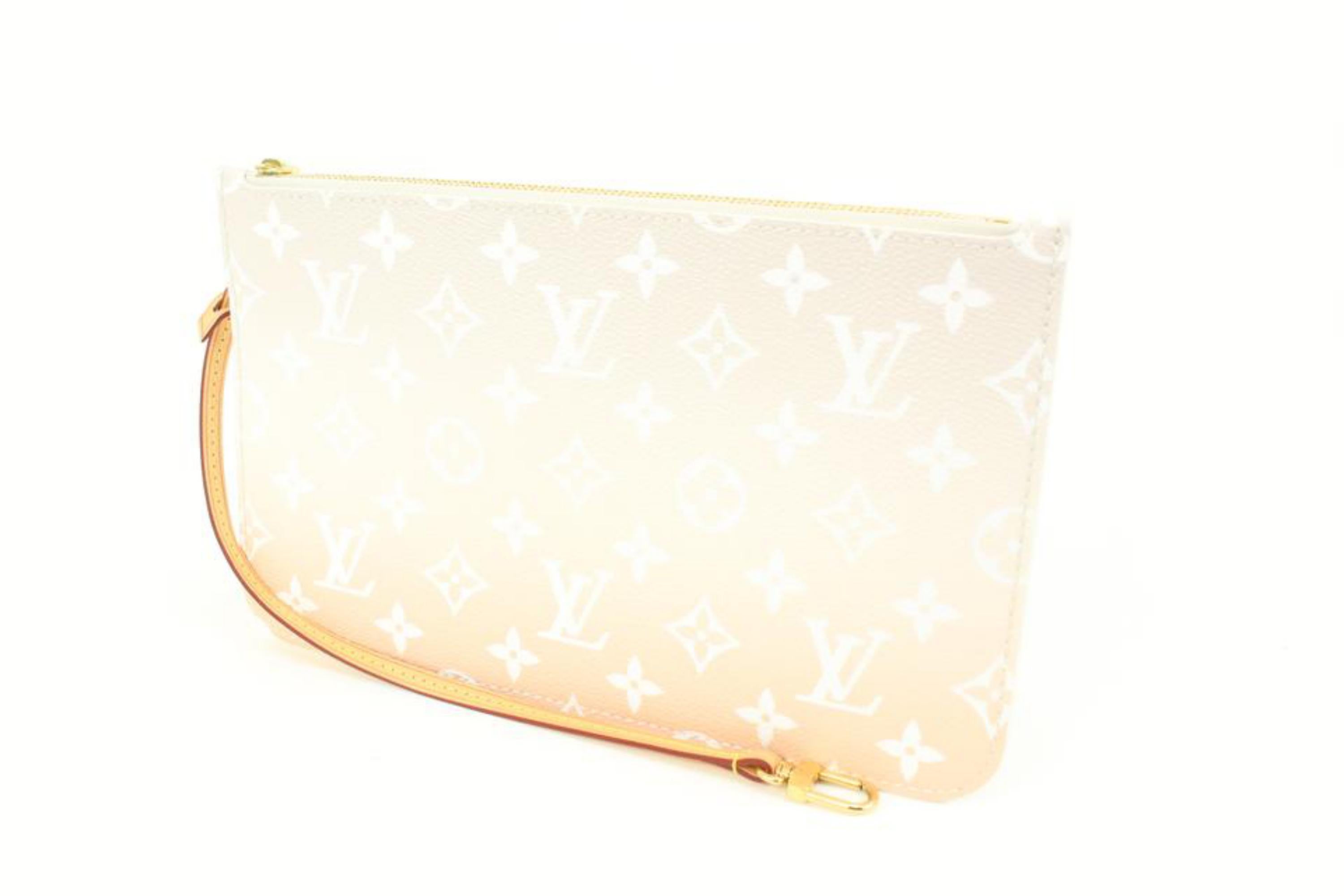 Louis Vuitton Peach Mist Monogram By the Pool Neverfull Pochette MM Pouch 87lk412s
Date Code/Serial Number: LU5220
Made In: France
Measurements: Length:  9.75