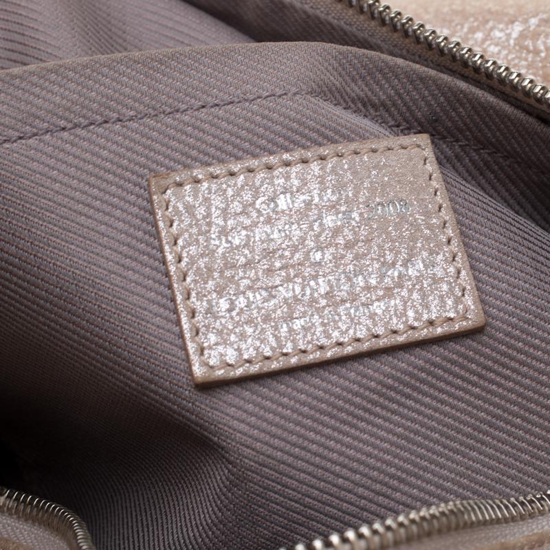 Louis Vuitton Peach Monogram Limited Edition Shimmer Comete Bag In Good Condition In Dubai, Al Qouz 2