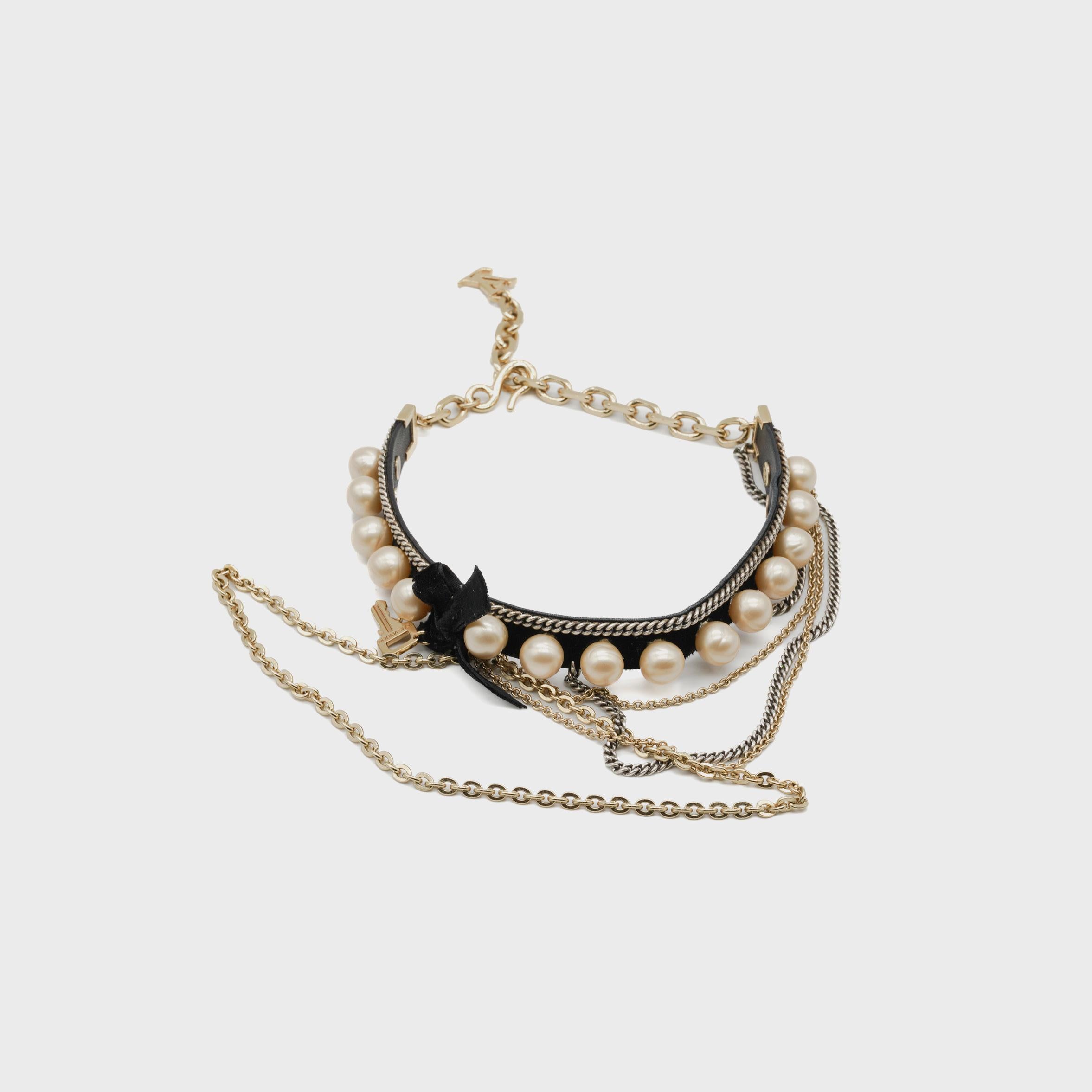 Collier de perles, de chaînes et de clés en velours Louis Vuitton par Marc Jacobs, FW 2004 en vente 2