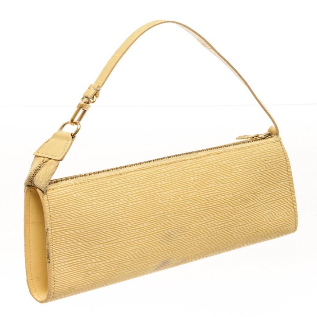 Louis Vuitton Pegase 45 cm Travel Luggage In Good Condition In Irvine, CA