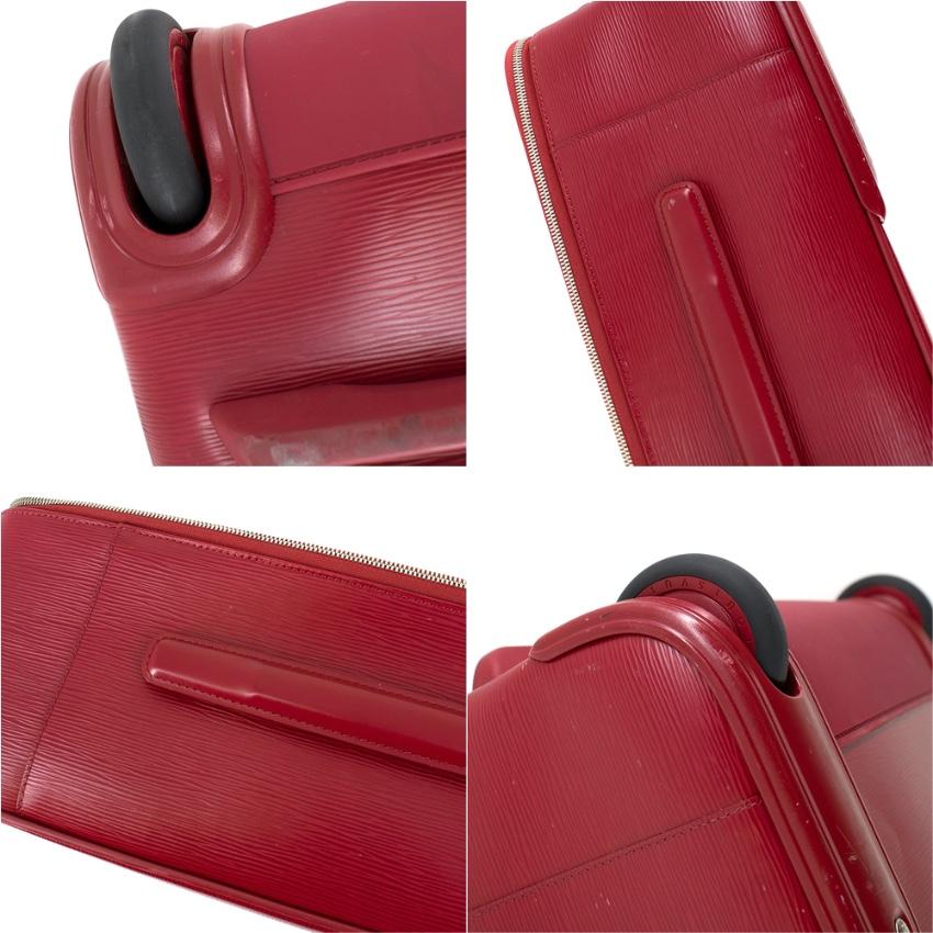 Louis Vuitton Pegase 55 Suitcase in Red Epi Leather  In Excellent Condition In London, GB