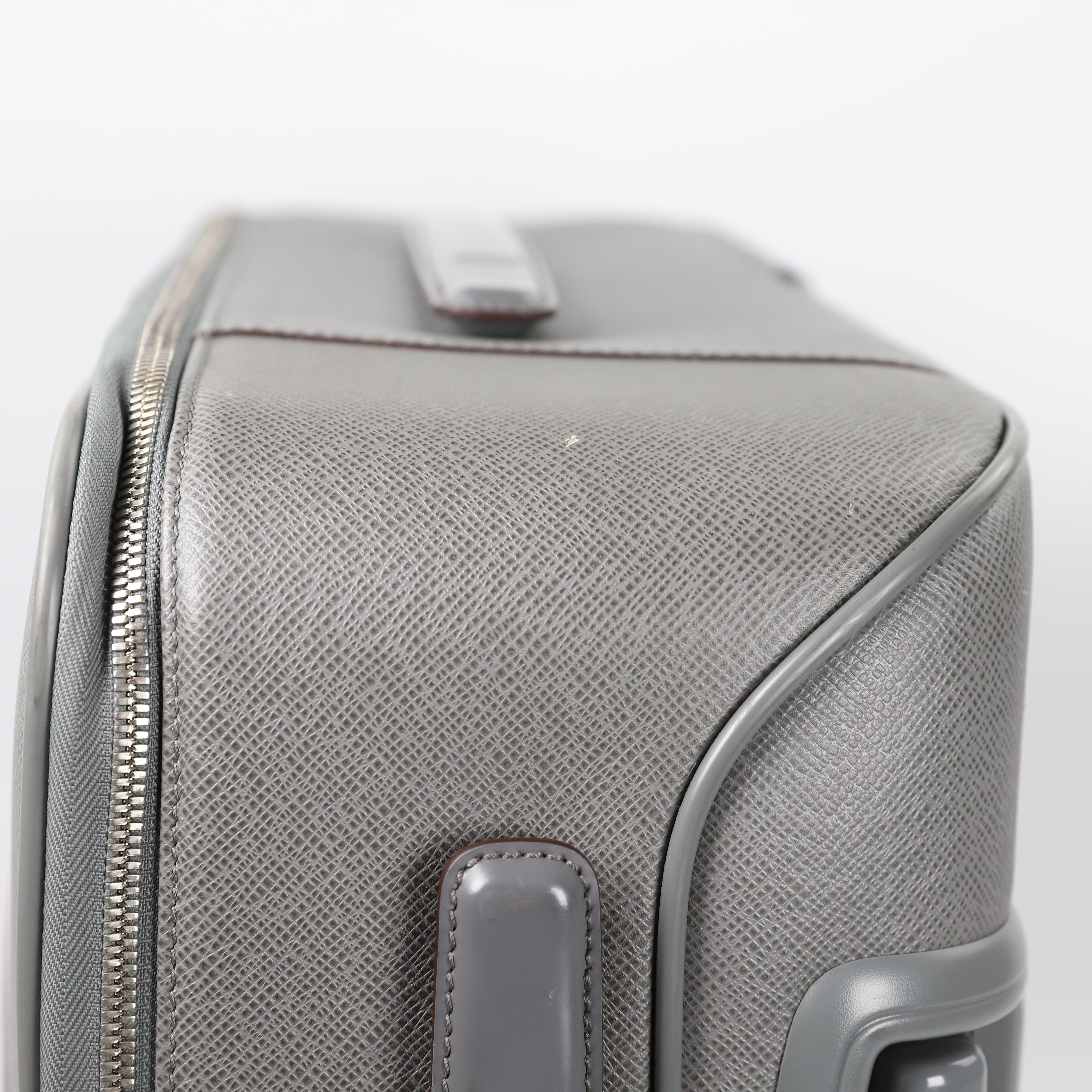 Louis Vuitton Pegase leather travel bag For Sale 16