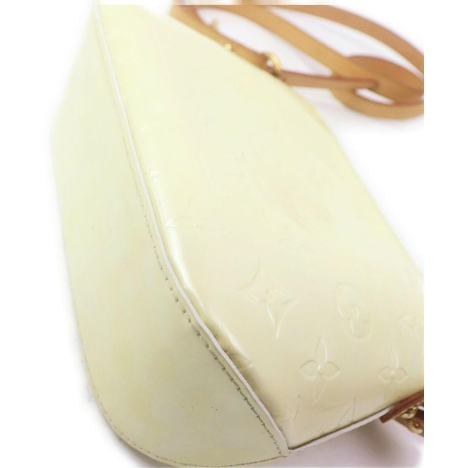 Louis Vuitton Perle Monogram Vernis Minna Street Crossbody Bag 863135 For Sale 4