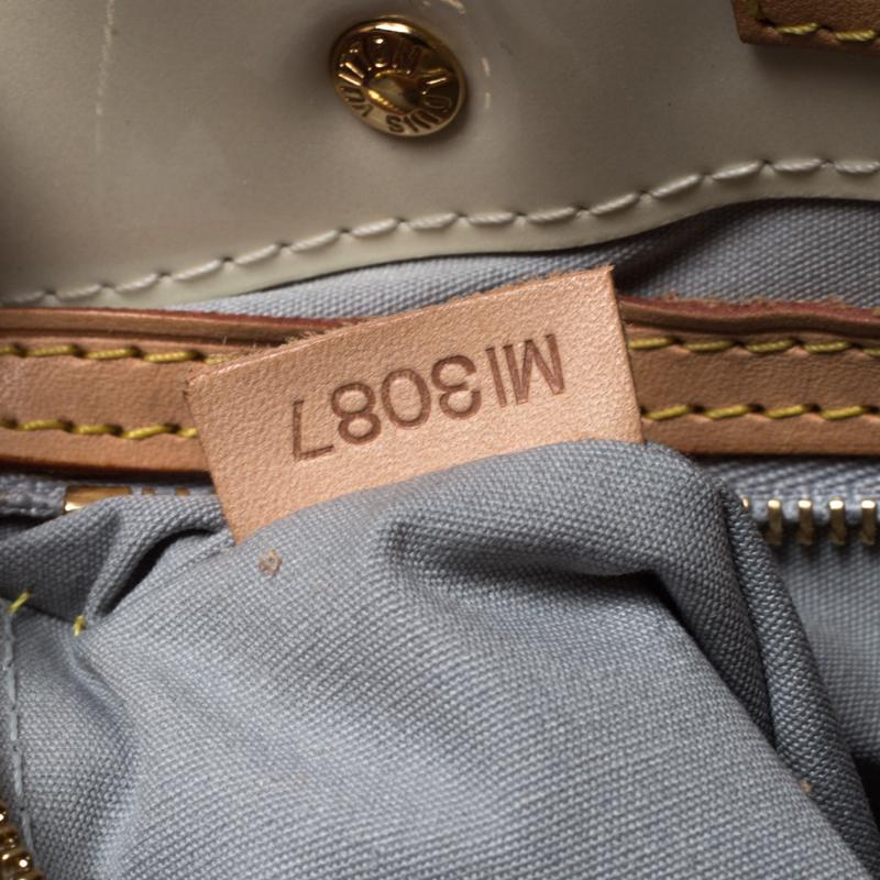 Louis Vuitton Perle Vernis Reade PM Bag In Good Condition In Dubai, Al Qouz 2
