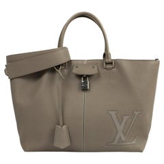 LOUIS VUITTON, Pernelle in beige leather