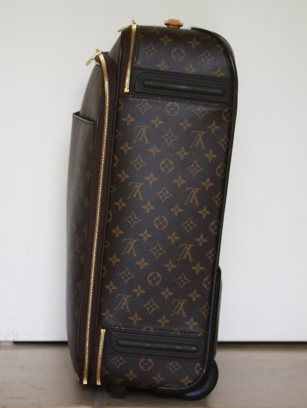 Louis Vuitton Personalised Pégase Légère 55 Business Monogram Canvas Suitcase In Excellent Condition In London, GB