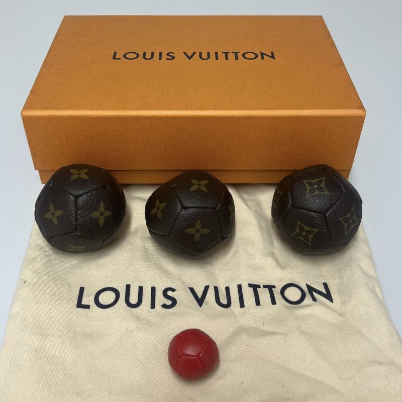 Women's or Men's LOUIS VUITTON Pétanque Set For Sale