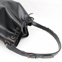 Louis Vuitton Petit Noe 866536 Black Leather Hobo Bag
