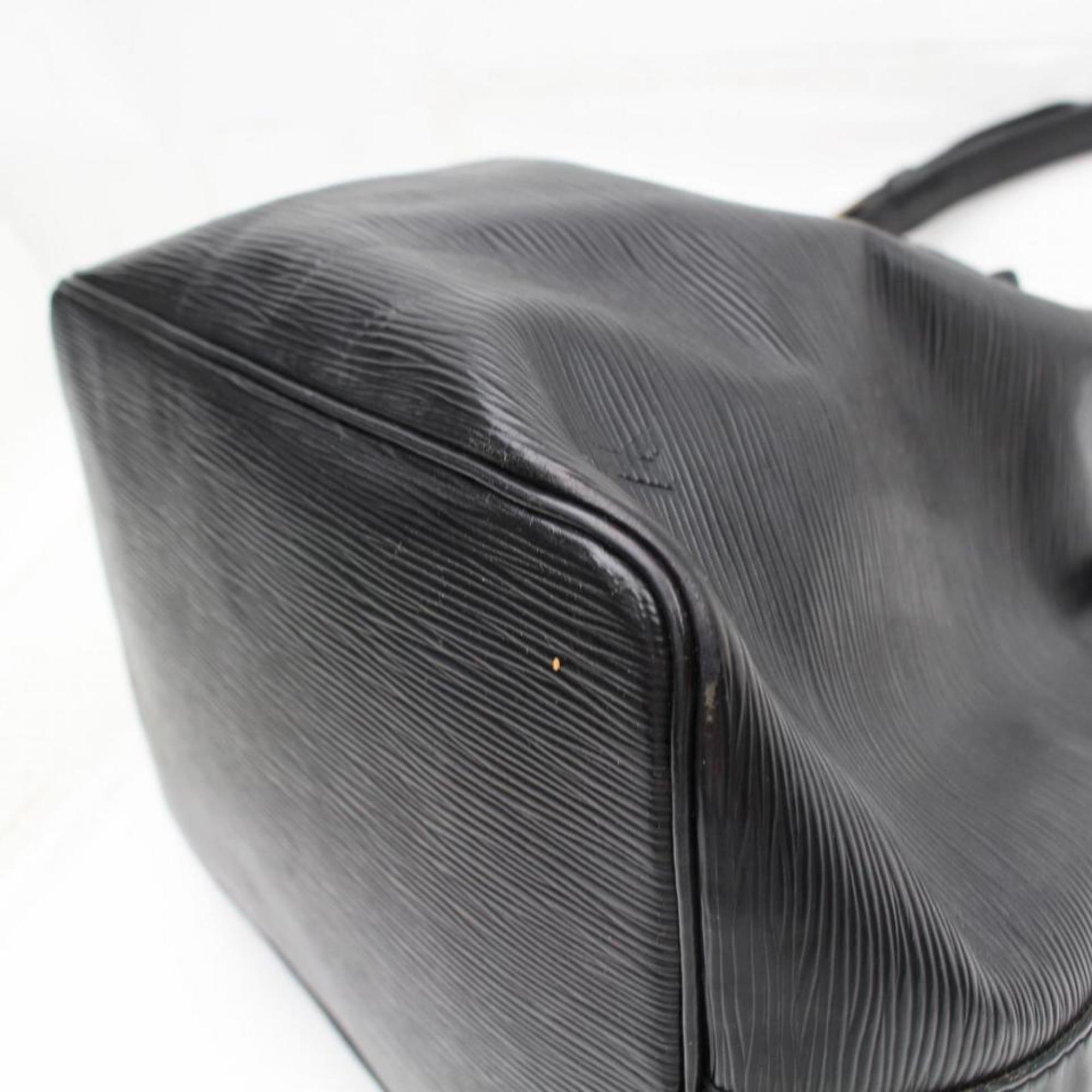 Louis Vuitton Petit Noe 866536 Black Leather Hobo Bag For Sale 3