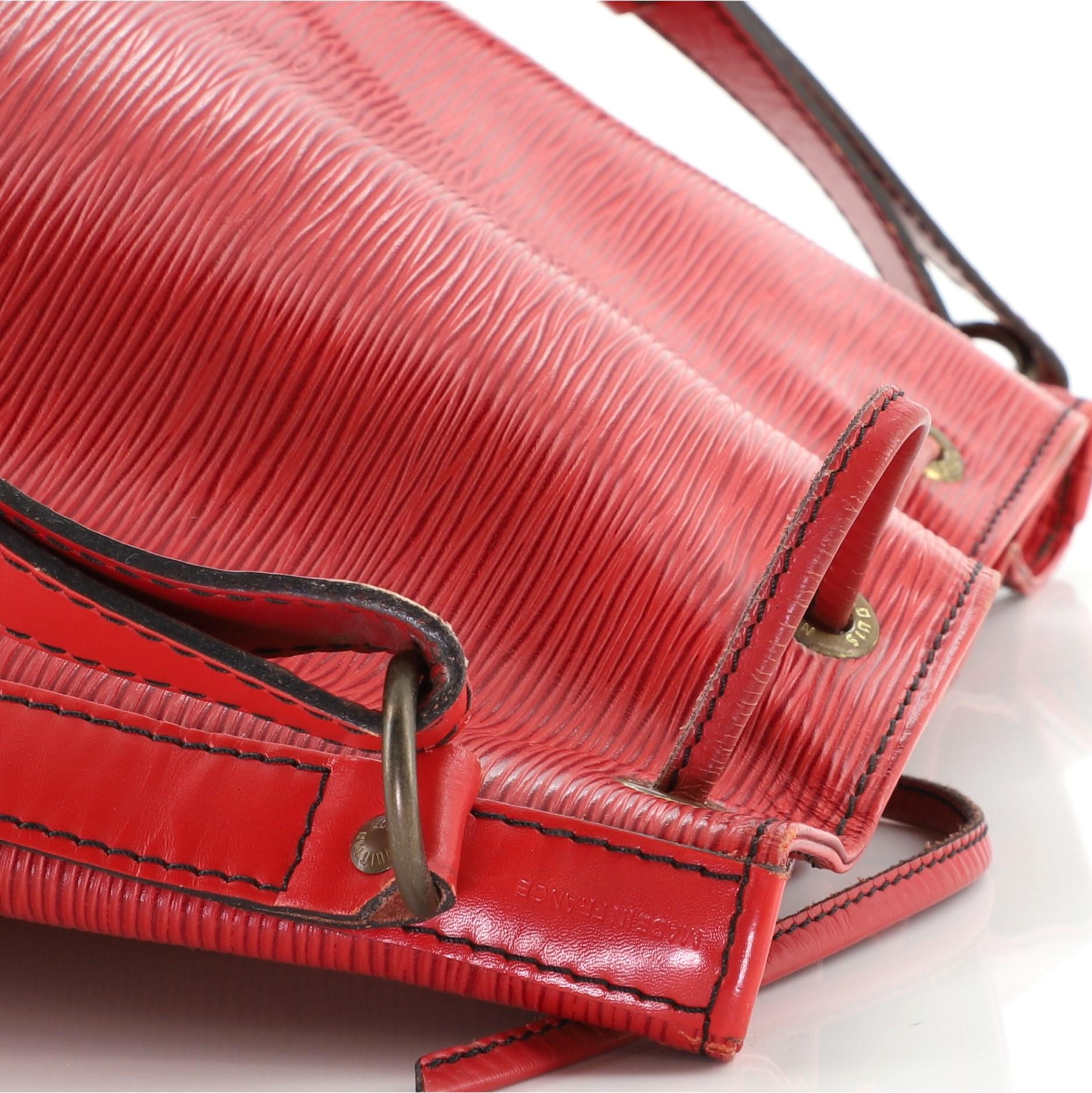 Louis Vuitton Petit Noe Handbag Epi Leather 5