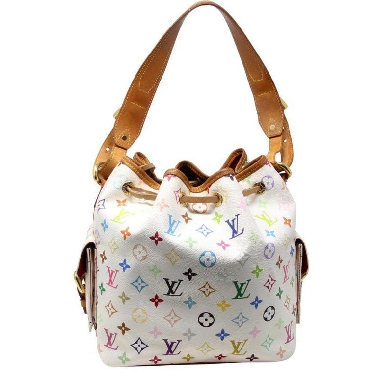 Louis Vuitton Petit Noe Monogram Canvas Takashi Murakami Shoulder Bag LV-B0923P-0006

Hello, ladies here is the moment you been waiting for the infamous Petit Noe by Takashi Murakami design with gold hardware and elegant color detail. These bag is