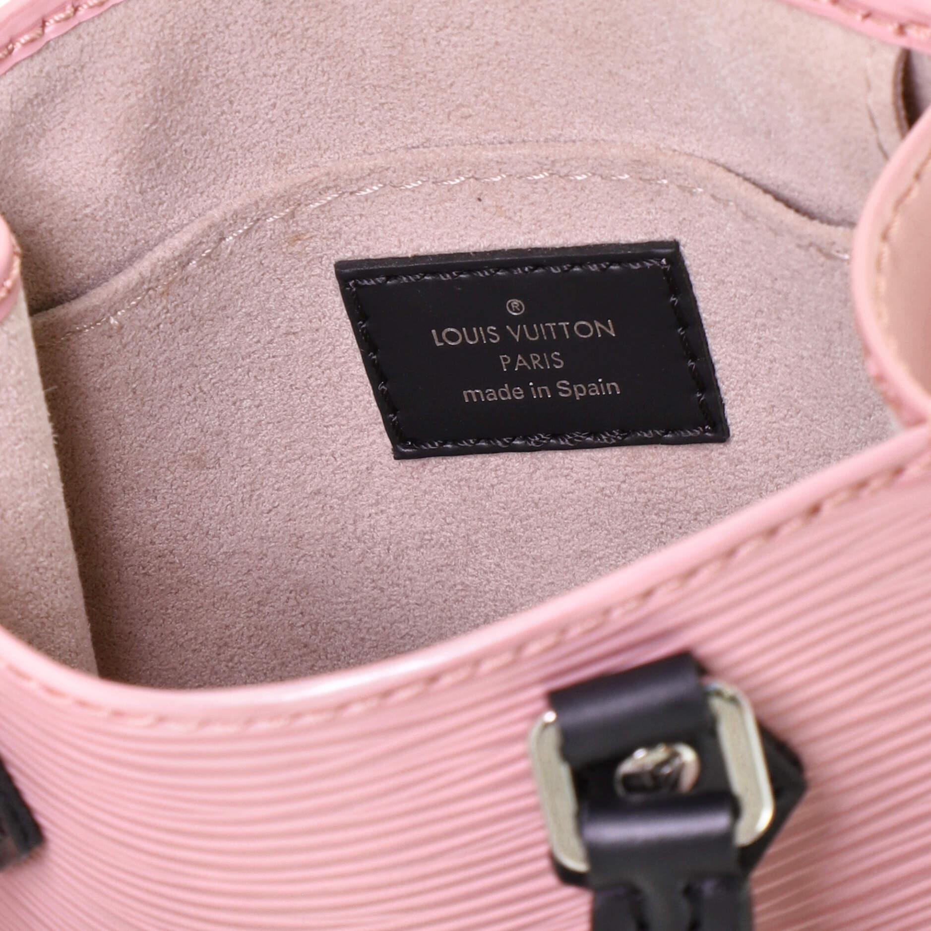 Louis Vuitton Petit Sac Plat Bag Epi Leather at 1stDibs petit sac