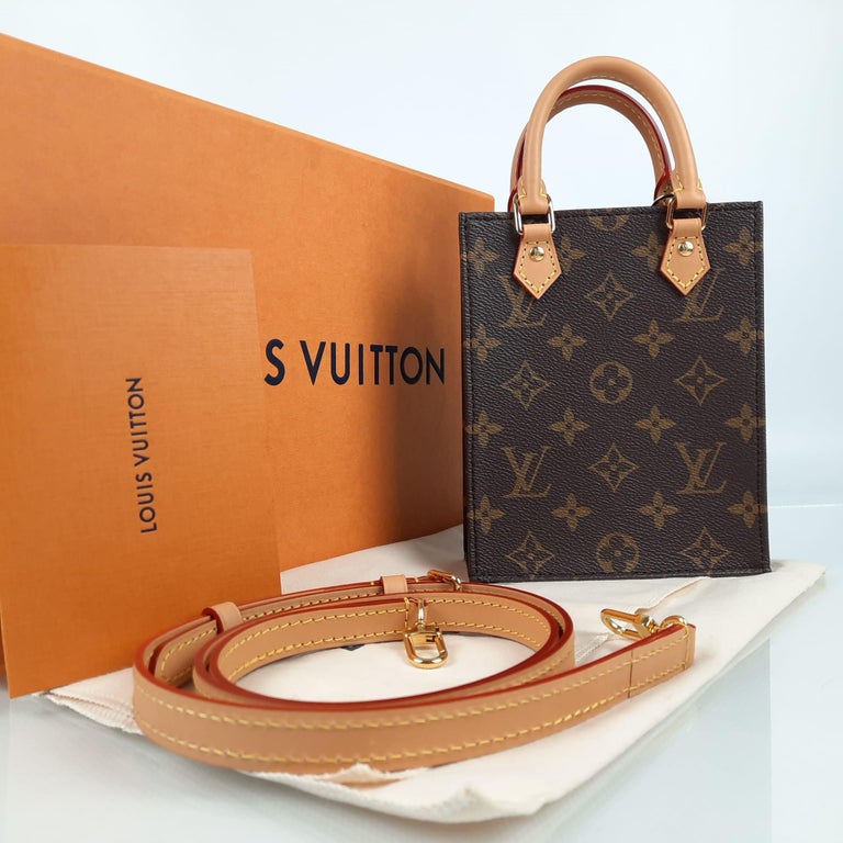 Louis Vuitton Petit Sac Plat bag For Sale at 1stDibs