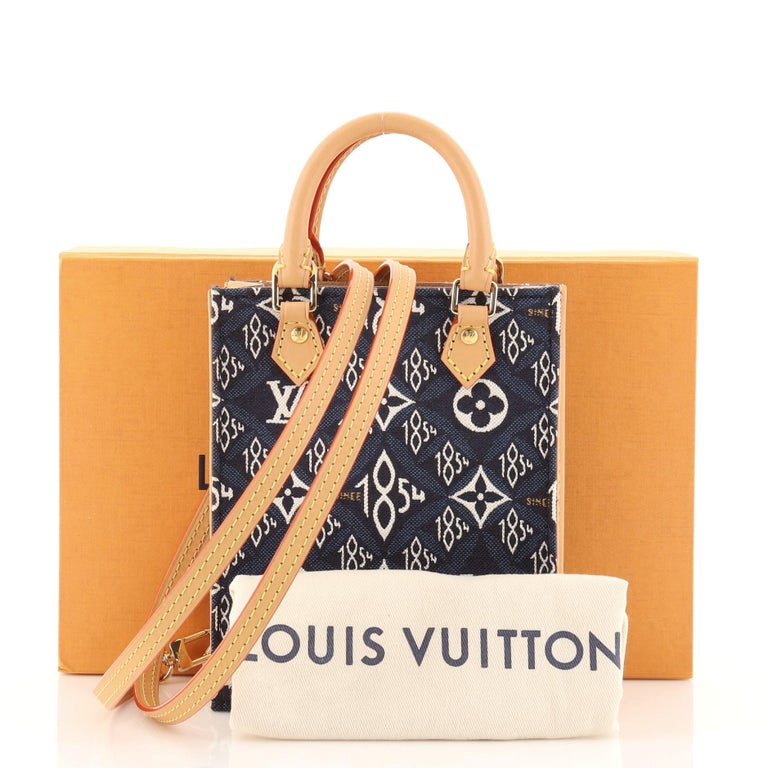 Louis Vuitton Sac Plat Tote 399885, Skull Print Tote Bag