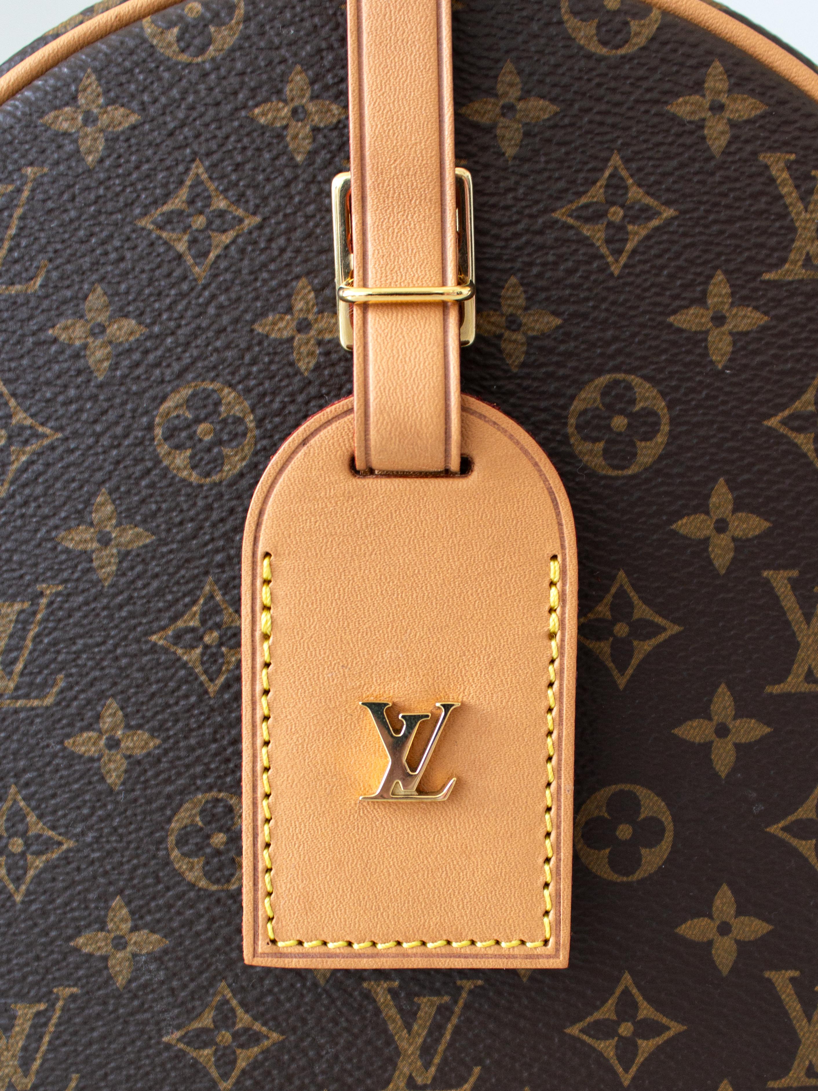 Louis Vuitton Petite Boite Chapeau Monogramm Umhängetasche aus Segeltuch mit Monogramm im Angebot 1