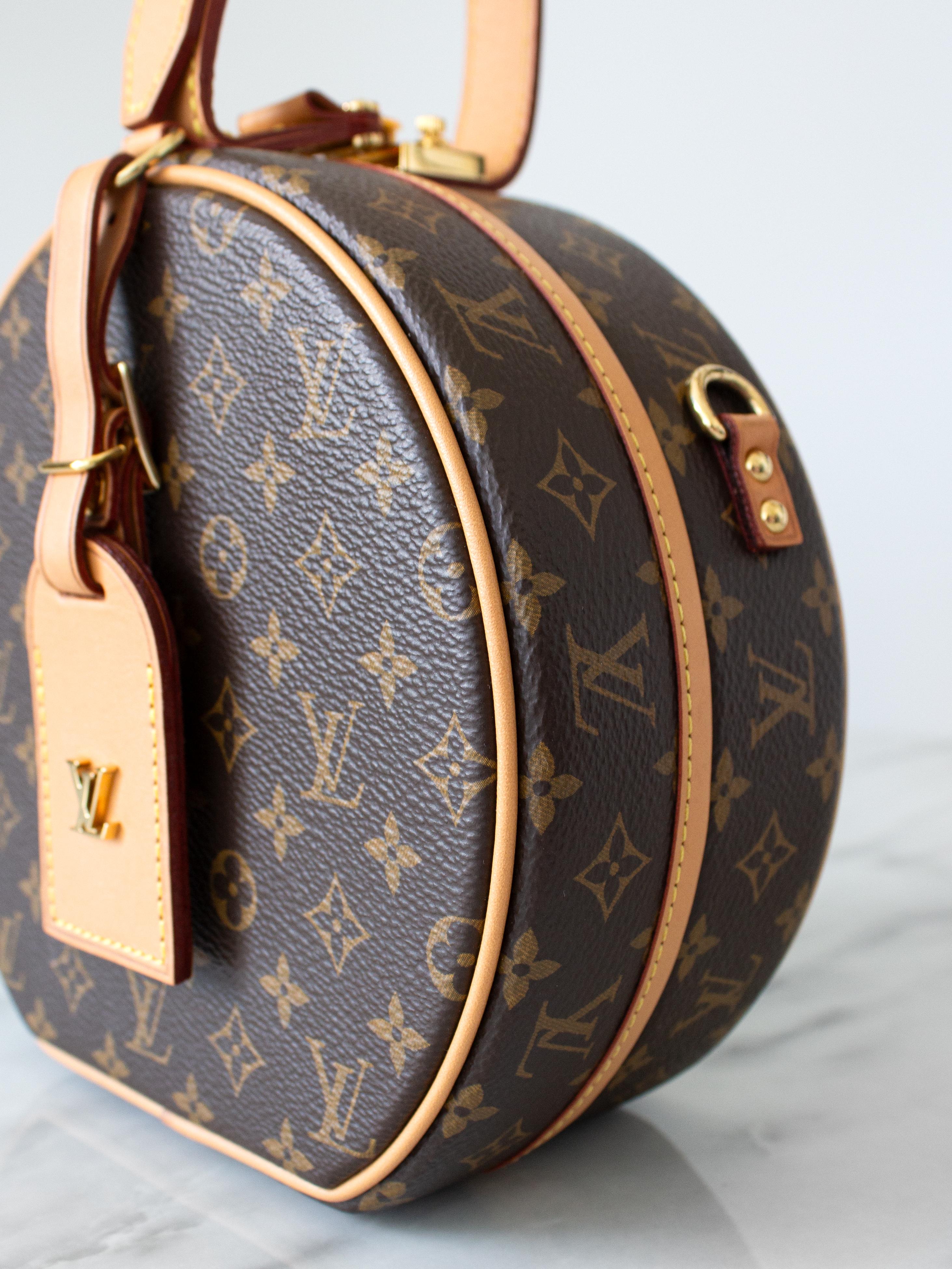 Louis Vuitton Petite Boite Chapeau Monogram Crossbody Canvas Bag For Sale 3