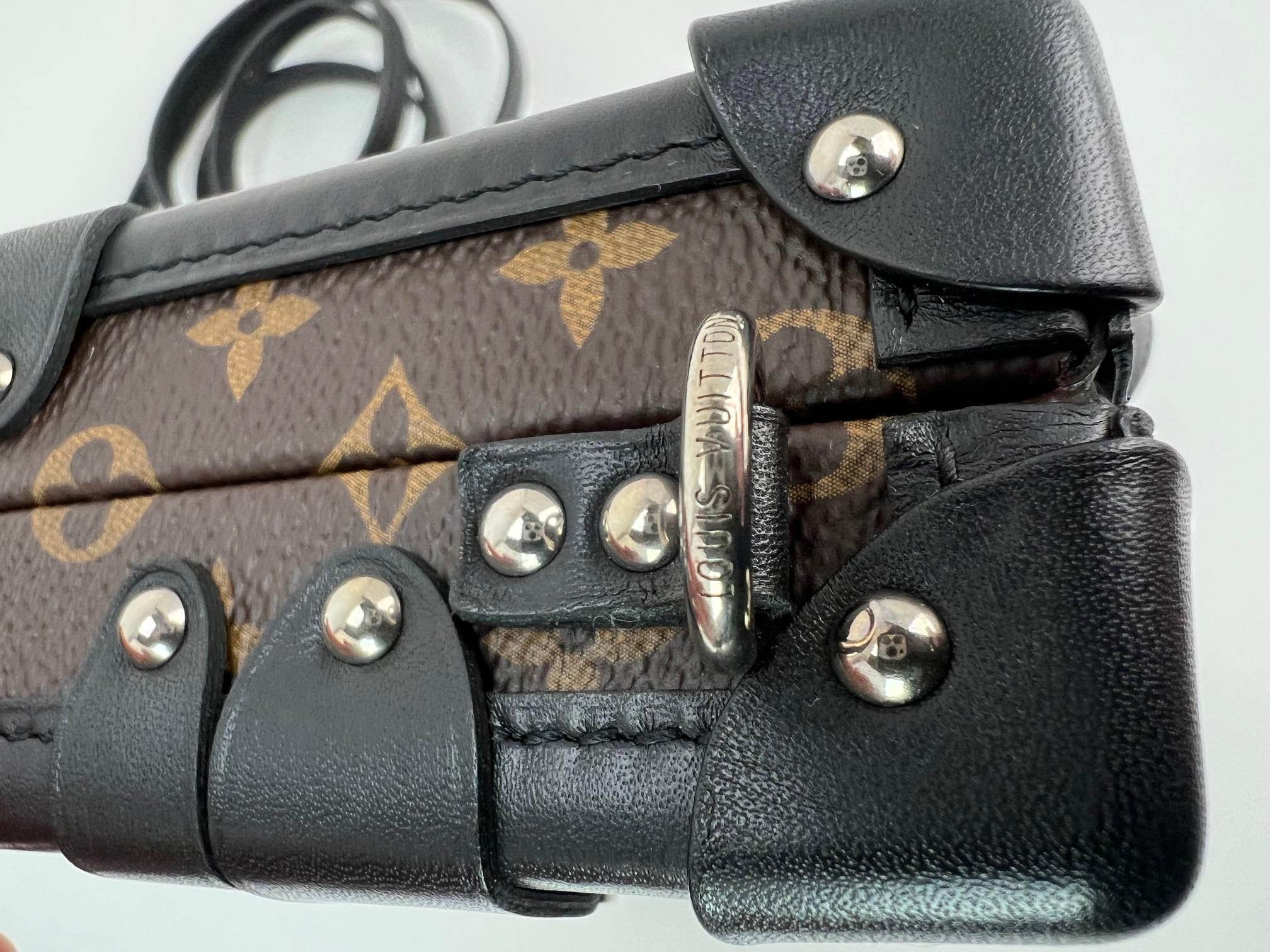 Women's or Men's Louis Vuitton Petite Malle Monogram Malletage Crossbody Clutch Bag