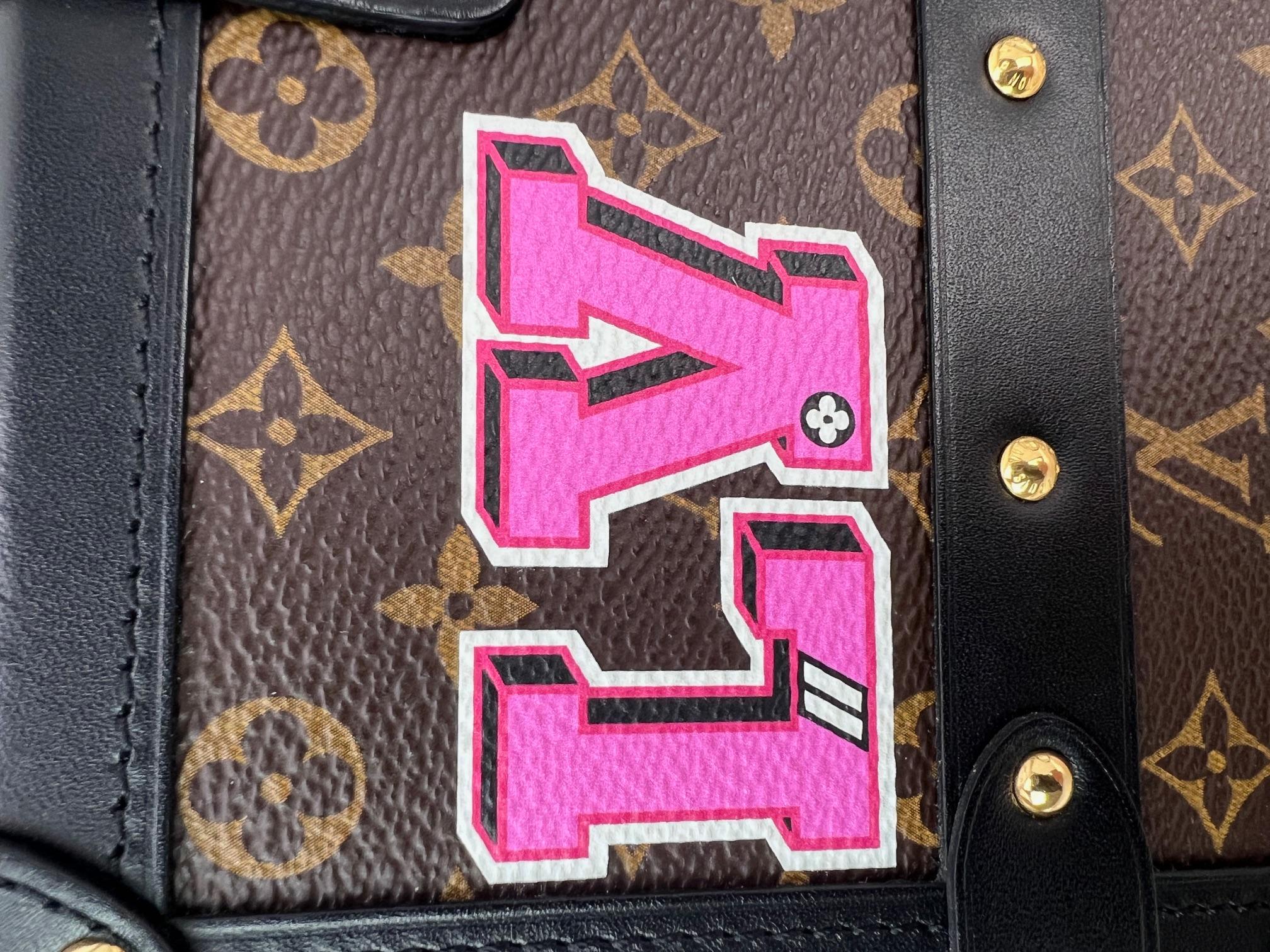 Louis Vuitton Petite Malle Patches Monogram Crossbody Clutch Bag Limited Edition For Sale 6