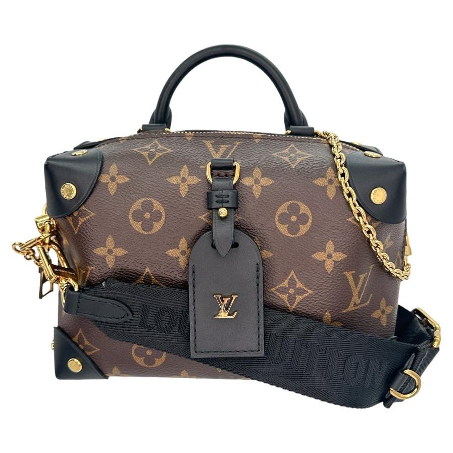 Louis Vuitton Crossbody Bags and Messenger Bags