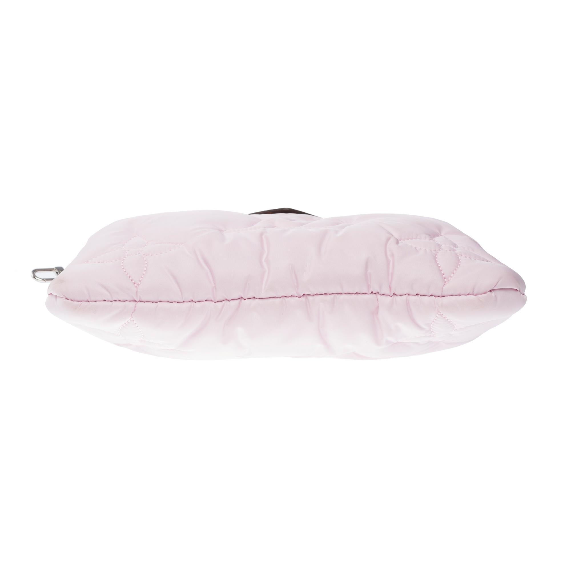 Louis Vuitton Pillow capsule Pochette & Wallet shoulder bag in Pink nylon, SHW For Sale 6