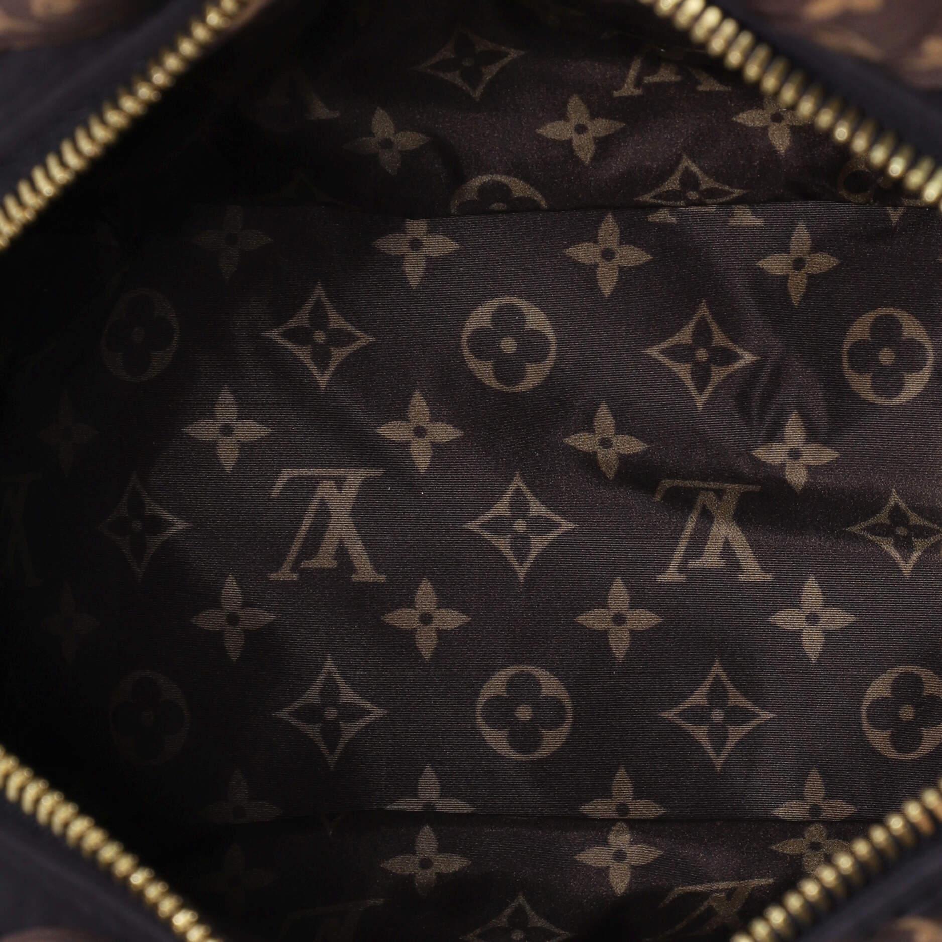 Louis Vuitton Kissen Speedy Bandouliere Tasche mit Monogramm aus gestepptem Econyl und Nylon 25 (Schwarz)