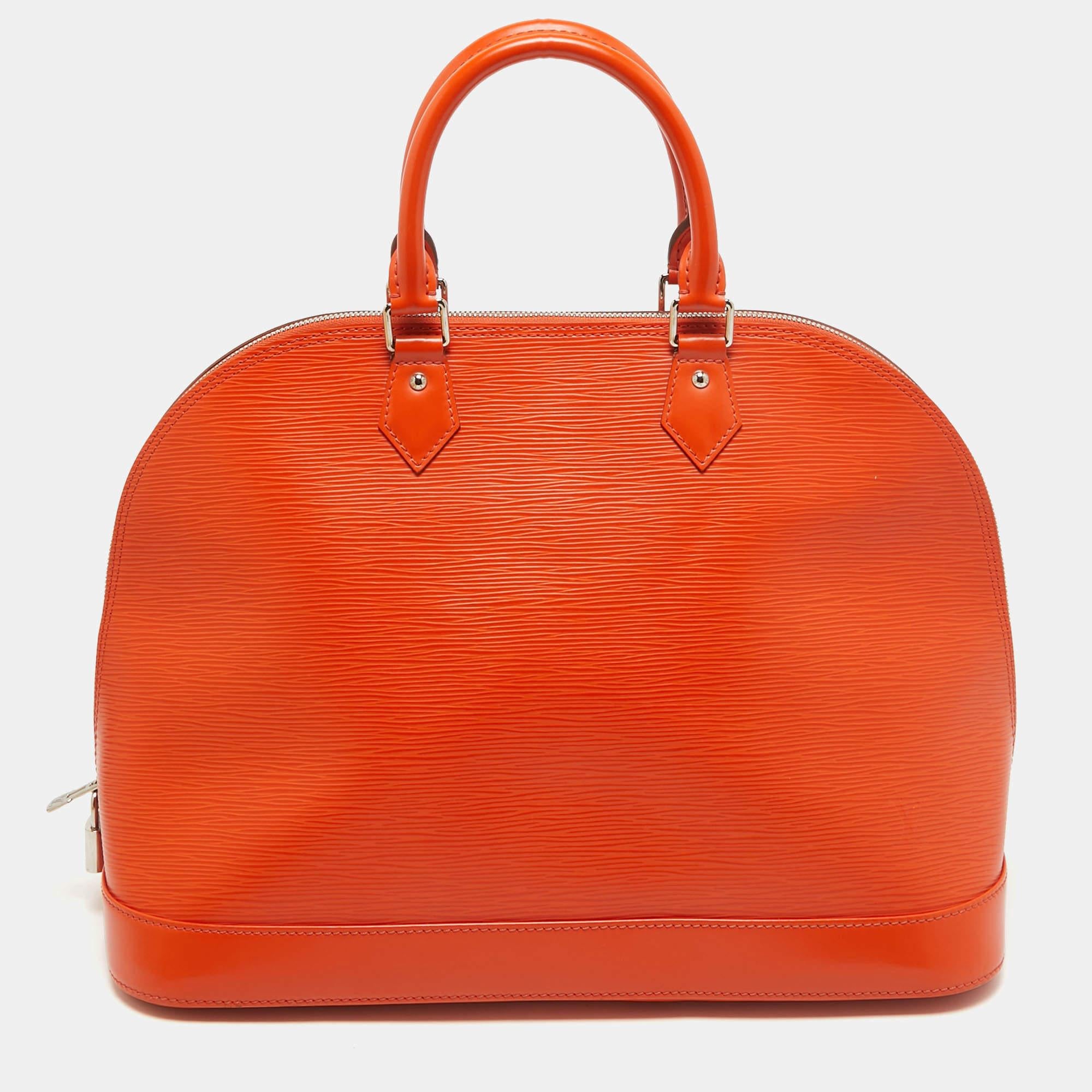 Louis Vuitton Piment Epi Leather Alma GM Bag In Excellent Condition For Sale In Dubai, Al Qouz 2