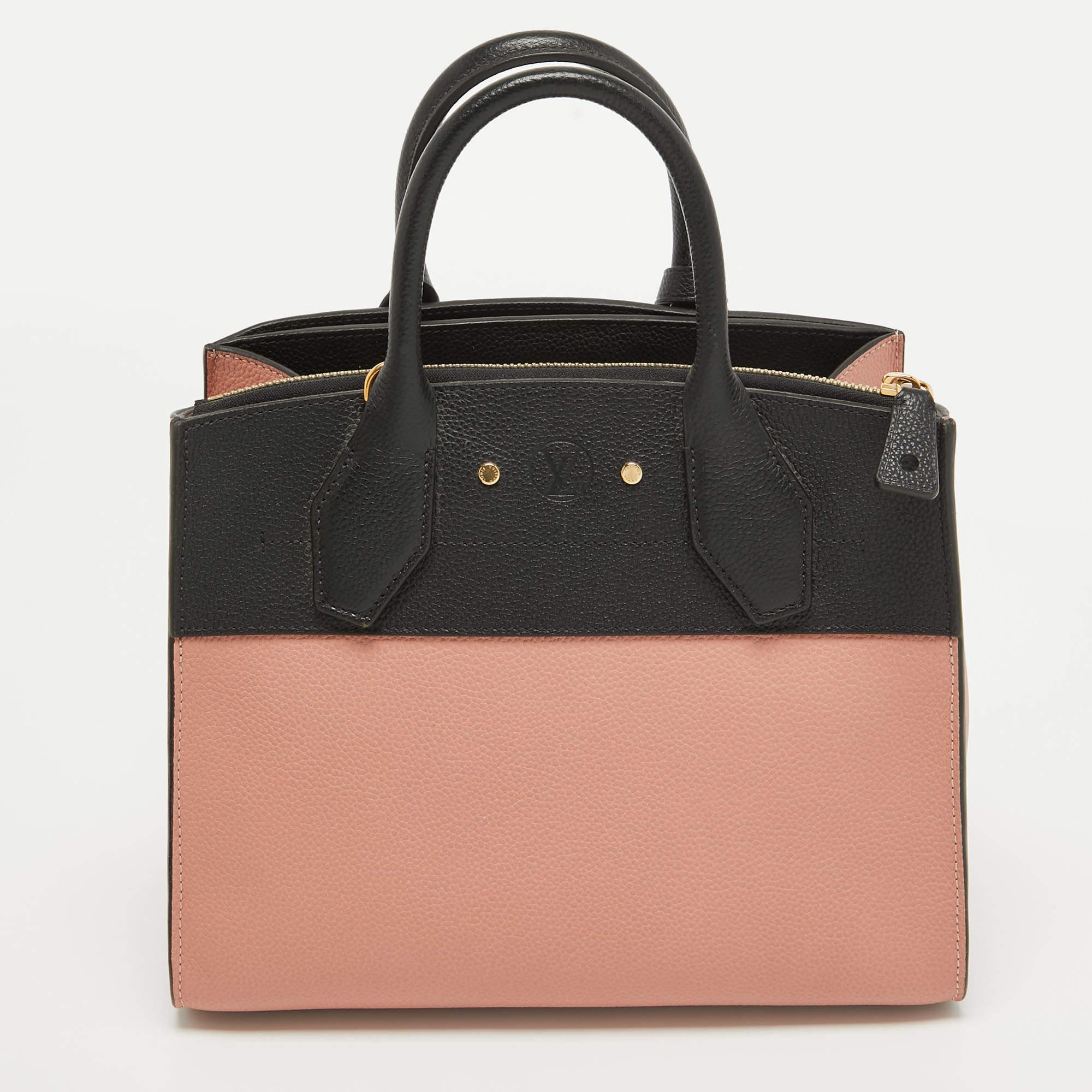 Designer bags are ideal companions for ample occasions! Here we have a fashion-meets-functionality piece crafted with precision. It has been equipped with a well-sized interior that can easily fit all your essentials.

Includes: Info Booklet,