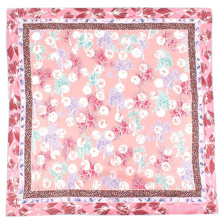 Louis Vuitton Pink Blossom Print Silk Twill Scarf 90

- Print depicting blossom tress 
- Pink and purple tones 
- LV signature to the corner
- Hand rolled edges

Materials 
100% Silk 

Made in Italy 
Dry Clean 

PLEASE NOTE, THESE ITEMS ARE