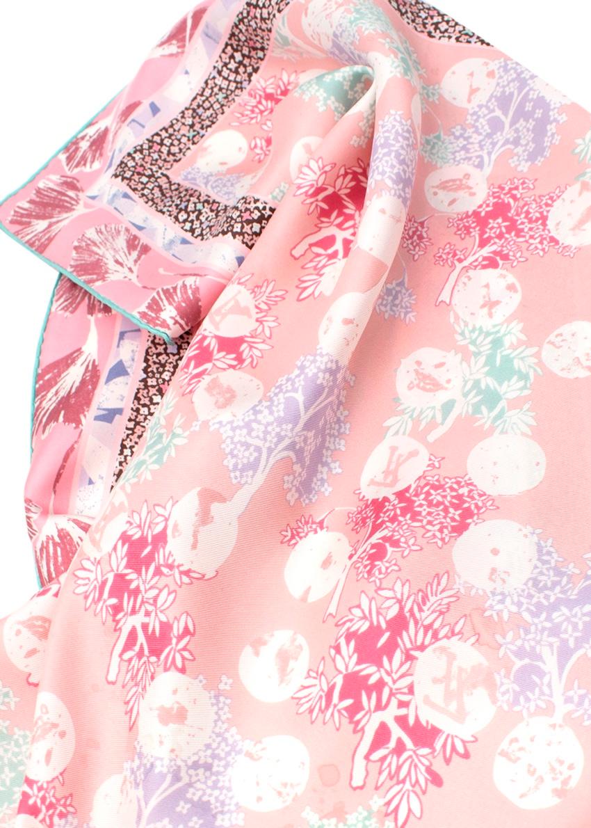 Louis Vuitton Pink Blossom Print Silk Twill Scarf 90 In Excellent Condition In London, GB