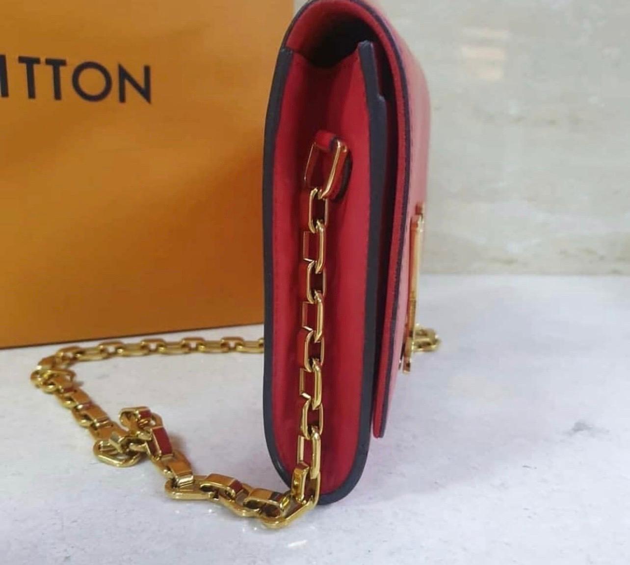 Louis Vuitton Pink Calfskin Leather Chain Louise GM Bag  In Good Condition In Krakow, PL