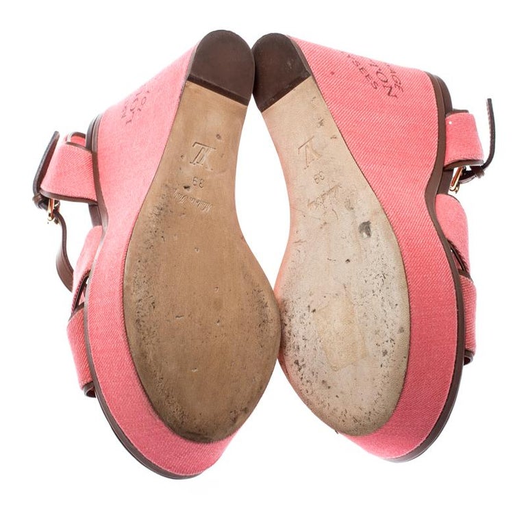 Louis Vuitton Pink Canvas Trim Articles De Voyage Platform Wedge Sandals Size 39 For Sale at 1stdibs