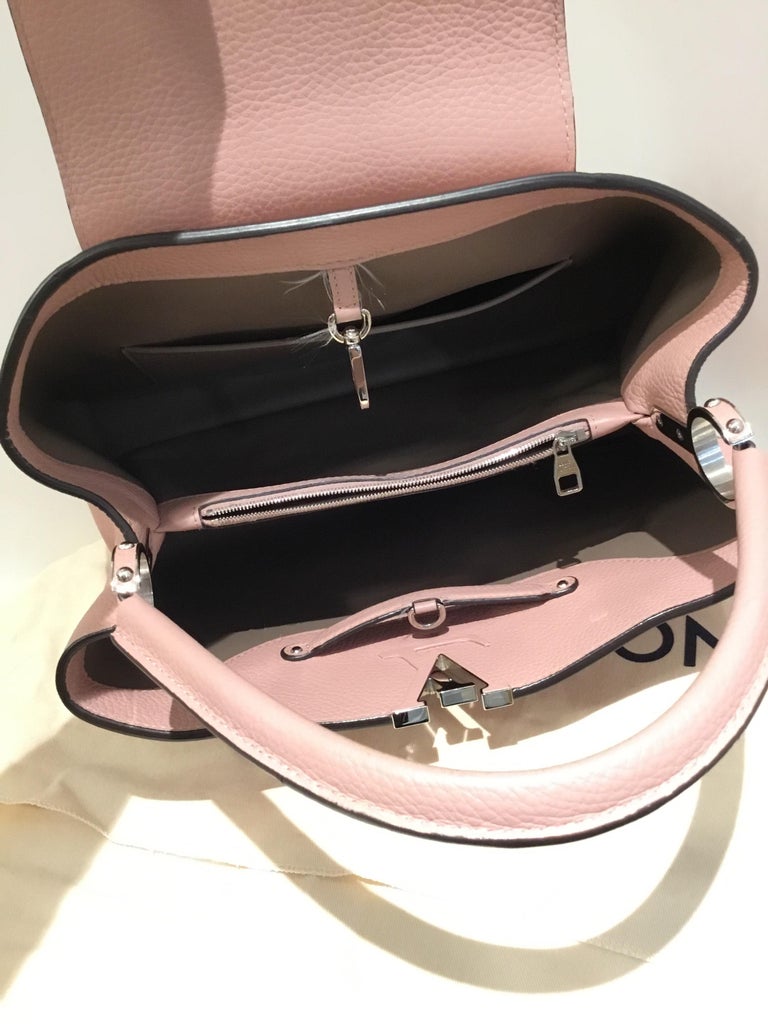 Louis Vuitton Pink Capucines Taurillon MM Top Handle Bag For Sale