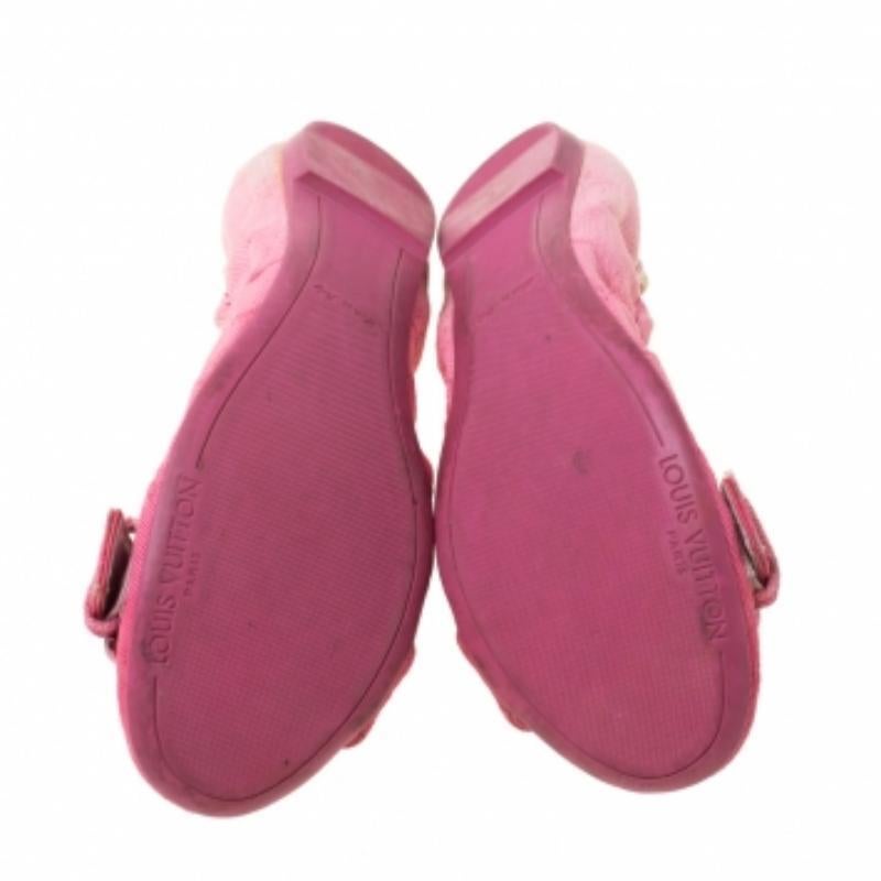 Rosa Louis Vuitton Ballerine con fibbia in denim rosa misura 37,5 in vendita