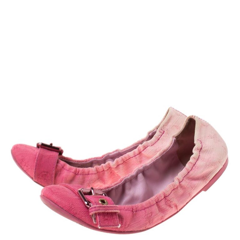 Louis Vuitton Pink Denim Buckle Scrunch Ballet Flats Size 37.5 For Sale at 1stdibs