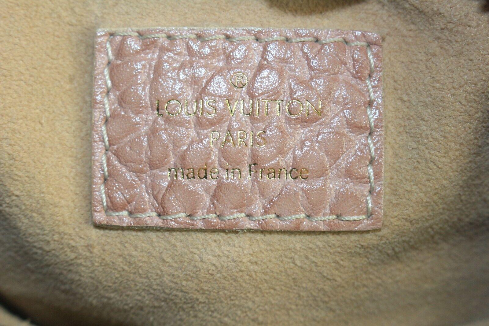 Louis Vuitton Pink Denim Monogram Slightly Messenger 3LK103K In Good Condition For Sale In Dix hills, NY