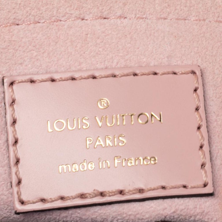 Néonoé bb leather handbag Louis Vuitton Pink in Leather - 24205700