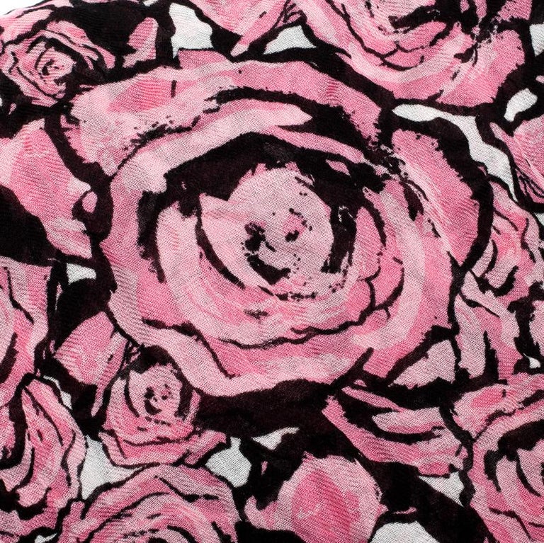 Louis Vuitton Pink Floral Print Silk Blend Rock N’ Roses Scarf For Sale at 1stdibs