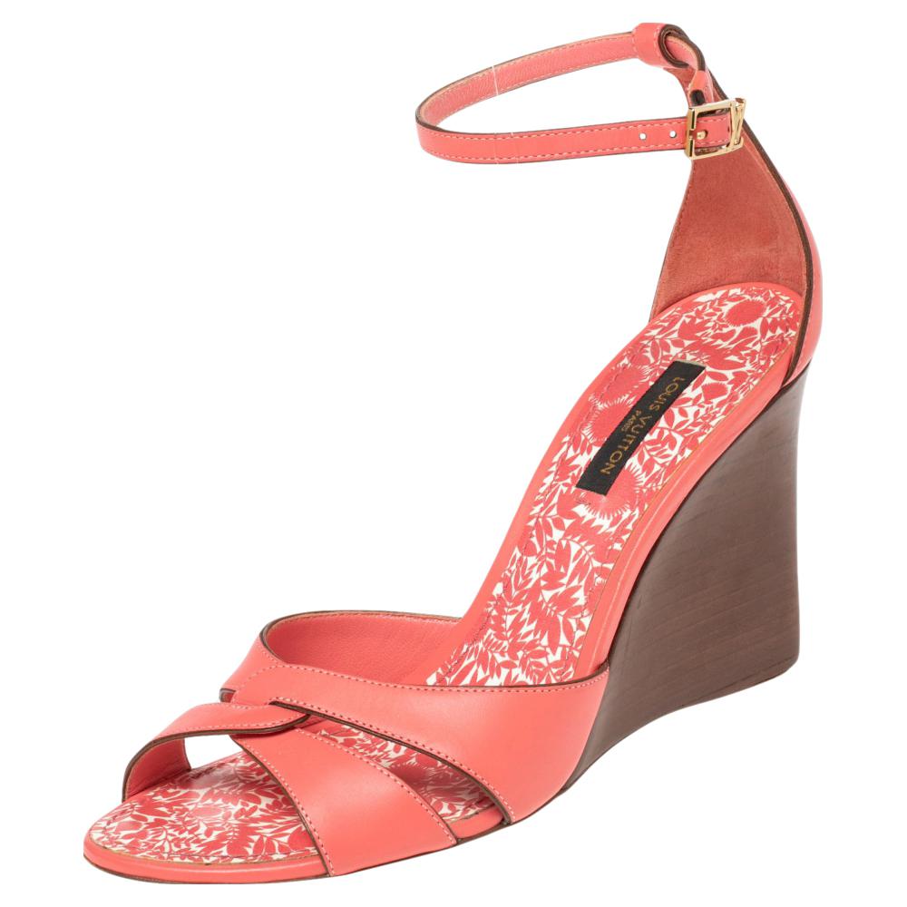 Louis Vuitton Pink Leather Ankle Strap Sandals Size 37 3