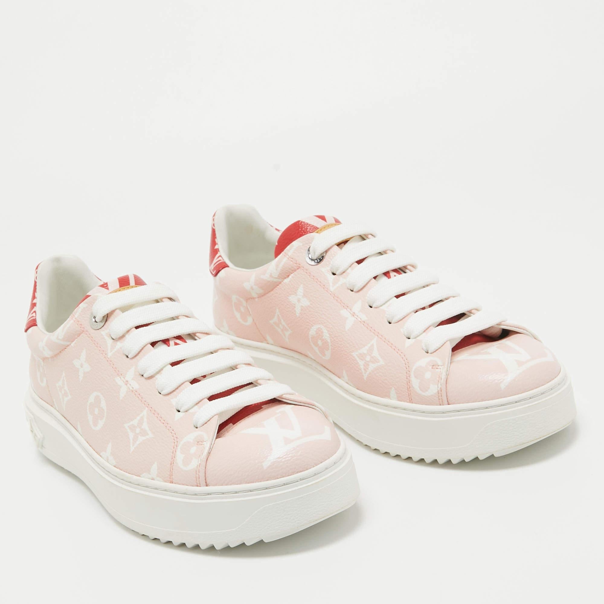 Louis Vuitton Pink Monogram Canvas Time Out Sneakers Size 40 In Excellent Condition For Sale In Dubai, Al Qouz 2