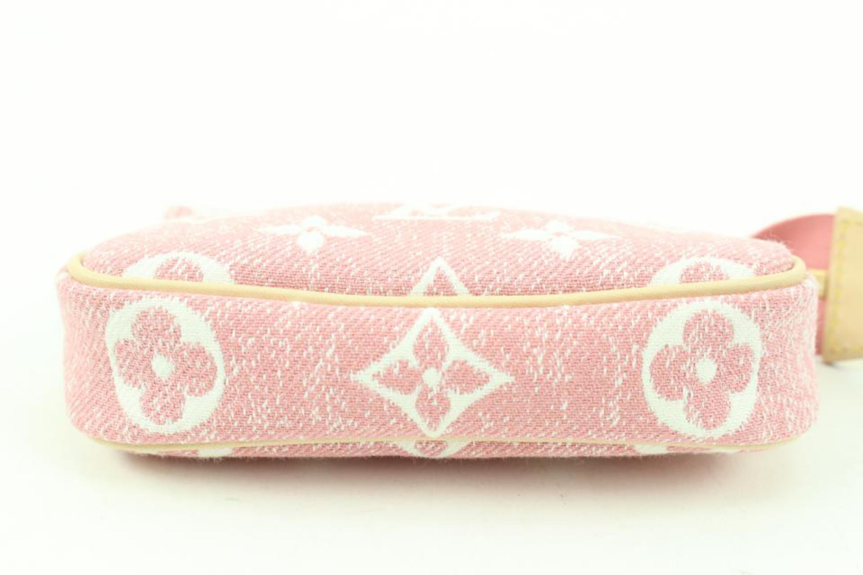 Louis Vuitton Pink Monogram Denim Rose Micro Pochette Accessories Pouch 7lv228s In New Condition In Dix hills, NY