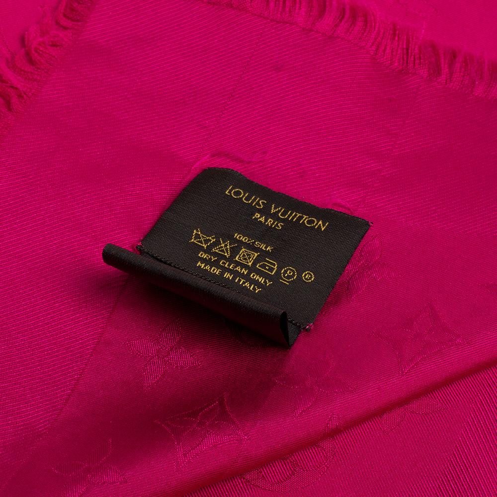 Louis Vuitton Pink Monogram Silk Shawl In Good Condition In Dubai, Al Qouz 2