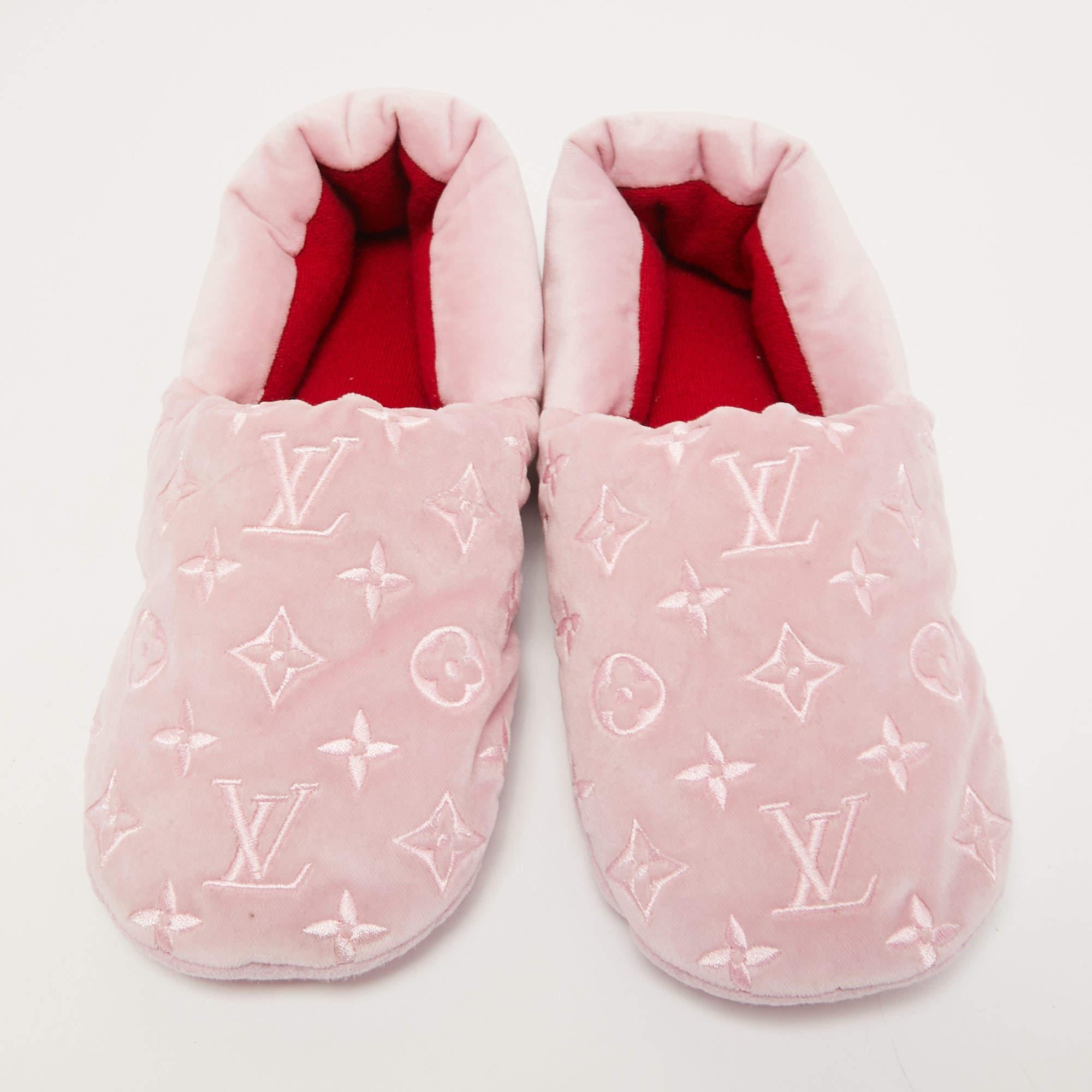 Designer Slippers Louis Vuitton - 2 For Sale on 1stDibs